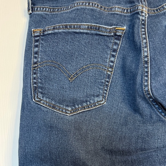 Levi’s Dark Wash  Men's 559 Straight Leg Jeans - Picture 8 of 8